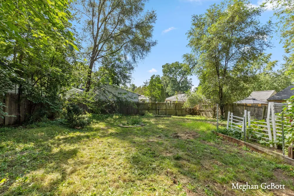 1410 Walnut Street NE Grand Rapids City, MI 49503