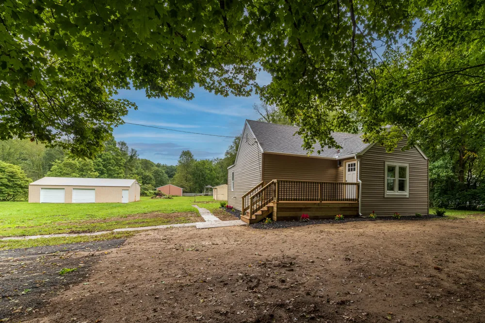 7400 Riverview Drive Cooper Charter Township, MI 49004