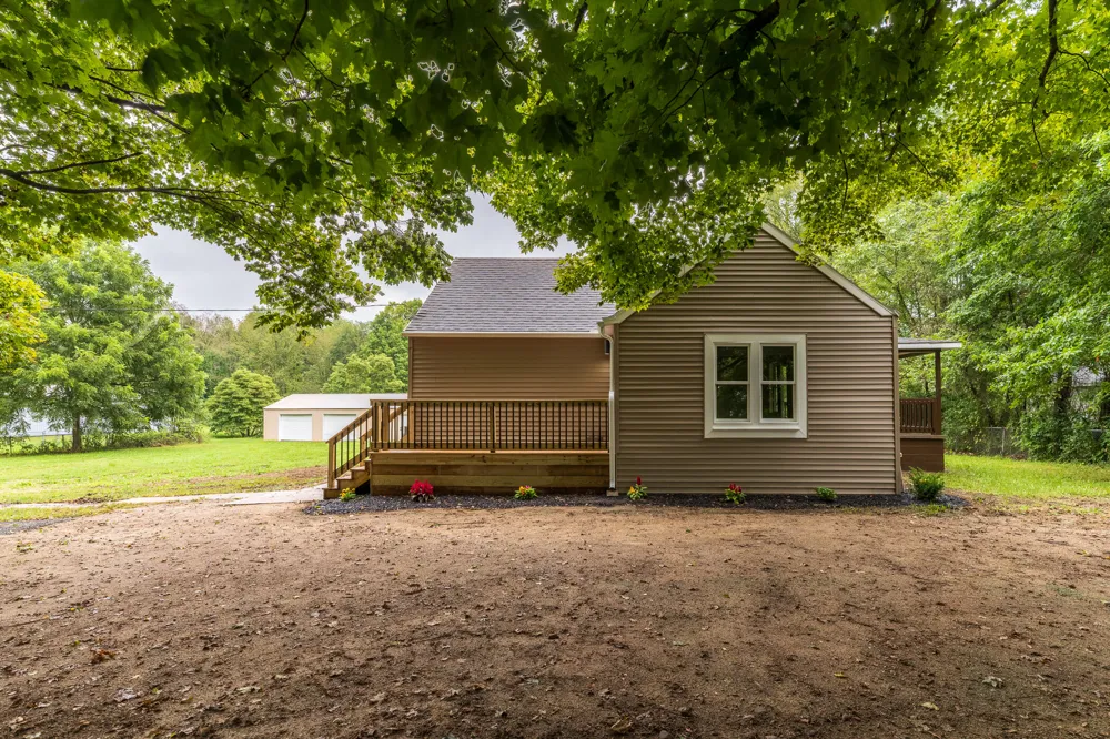 7400 Riverview Drive Cooper Charter Township, MI 49004