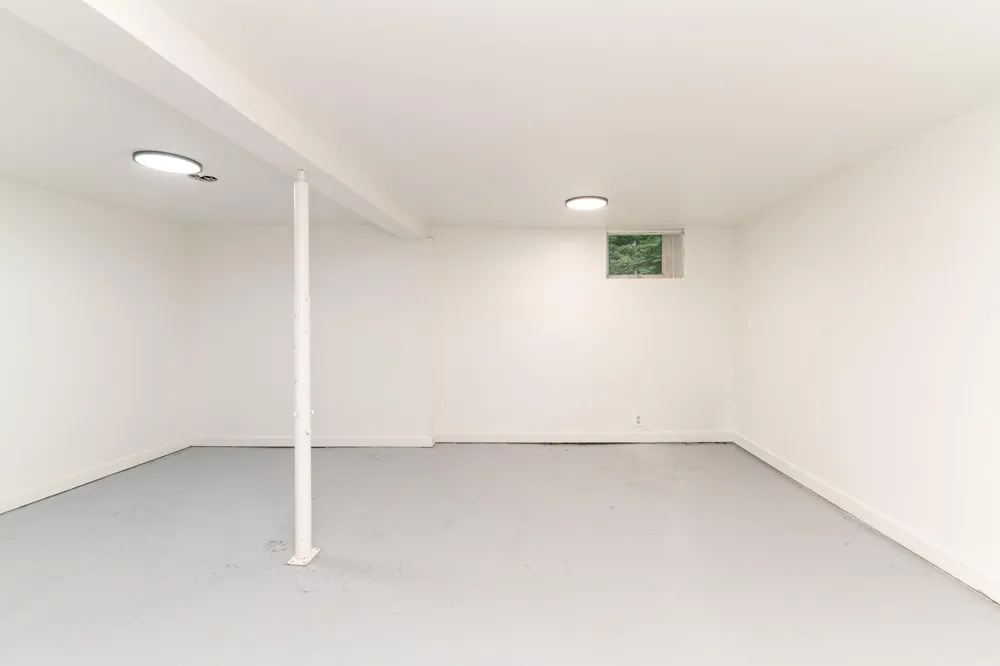 7400 Riverview Drive Cooper Charter Township, MI 49004