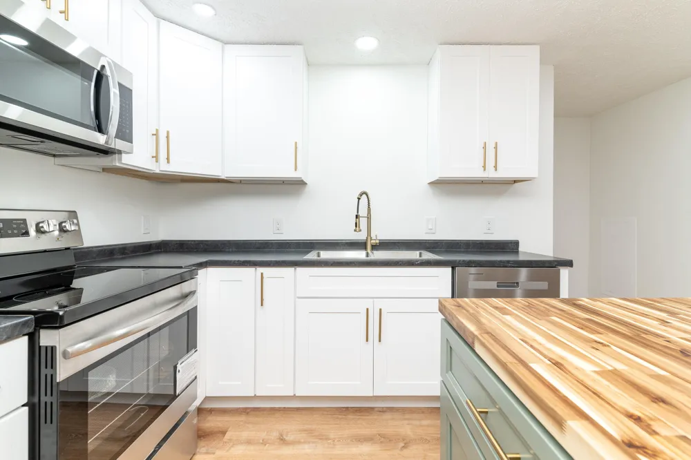 7400 Riverview Drive Cooper Charter Township, MI 49004