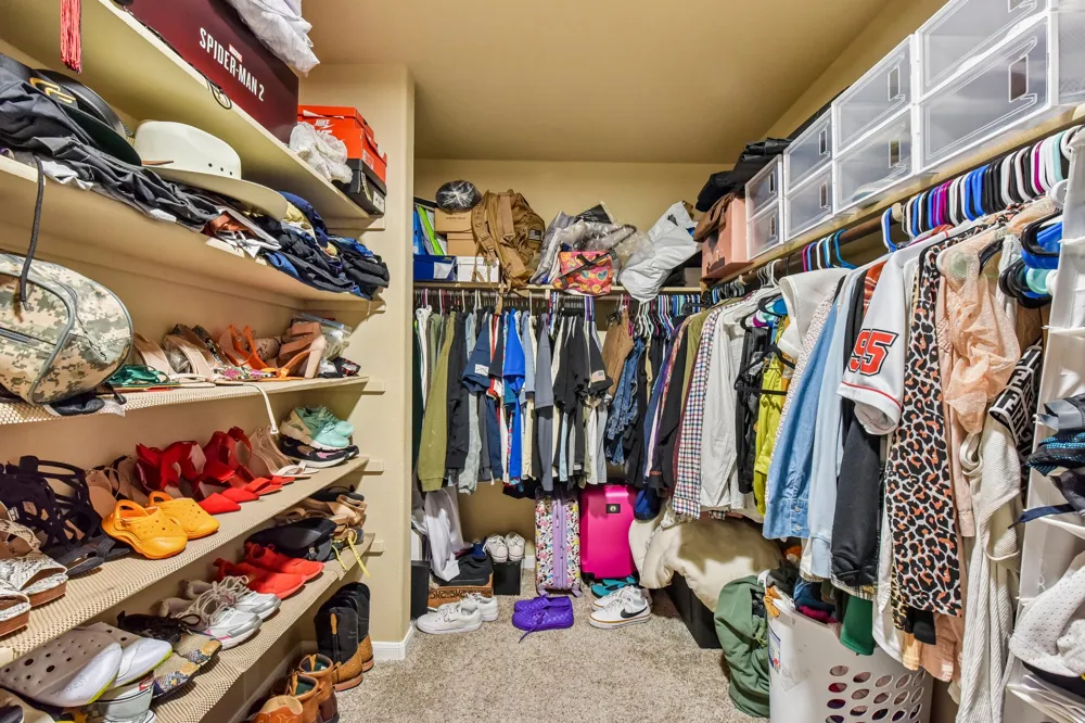 300 Hendelson Lane Hutto, TX 78634