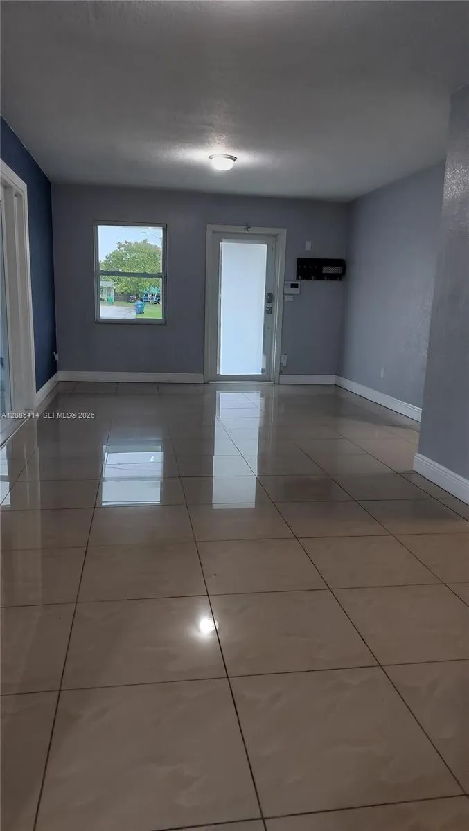 11260 SW 57th Ter Miami, FL 33173