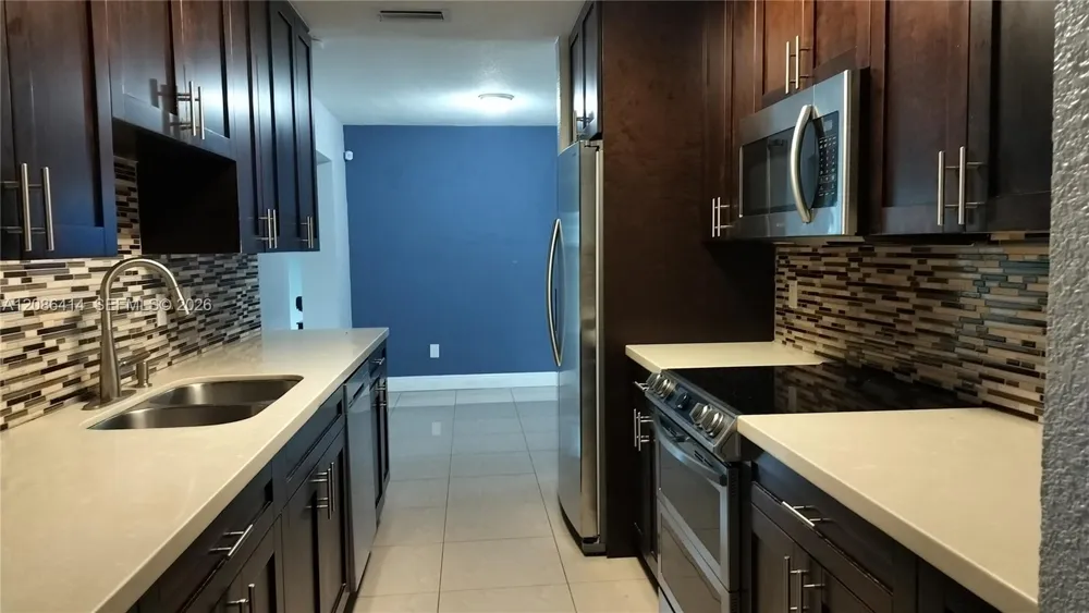 11260 SW 57th Ter Miami, FL 33173