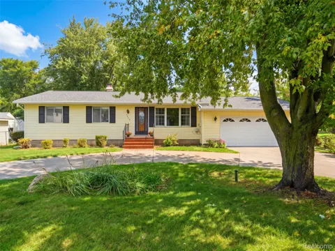 1353 Elmhurst Drive
