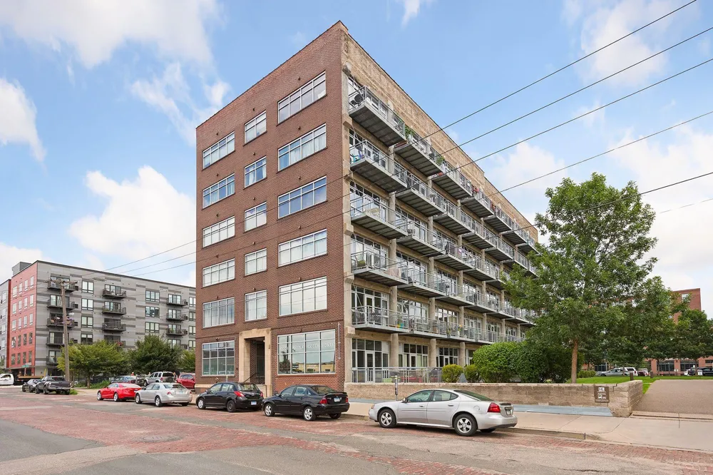 748 3rd Street #600 Minneapolis, MN 55401