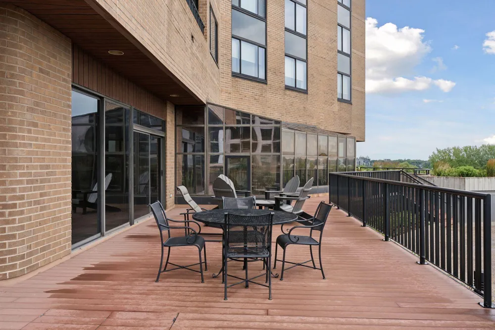 2950 Dean Parkway #1805 Minneapolis, MN 55416