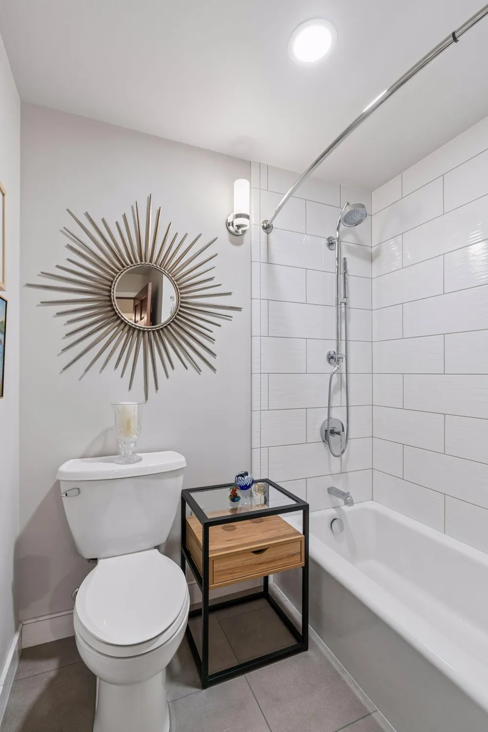 2950 Dean Parkway #1805 Minneapolis, MN 55416