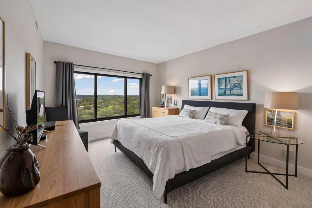 2950 Dean Parkway #1805 Minneapolis, MN 55416