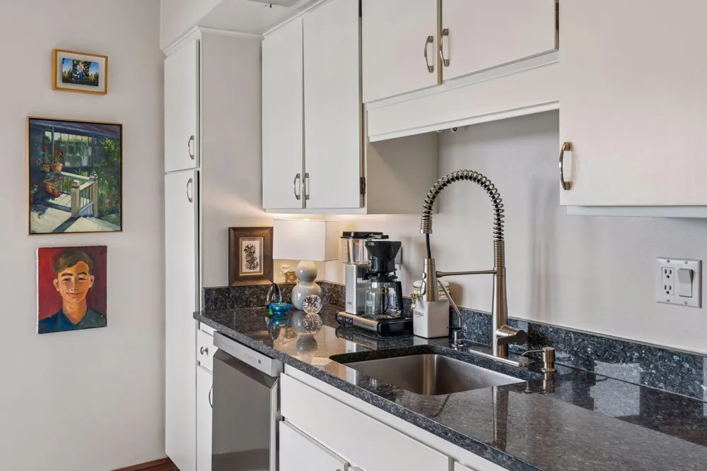 2950 Dean Parkway #1805 Minneapolis, MN 55416