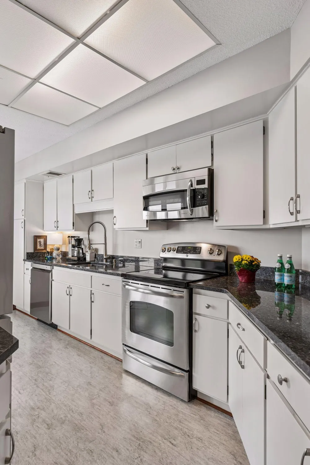 2950 Dean Parkway #1805 Minneapolis, MN 55416