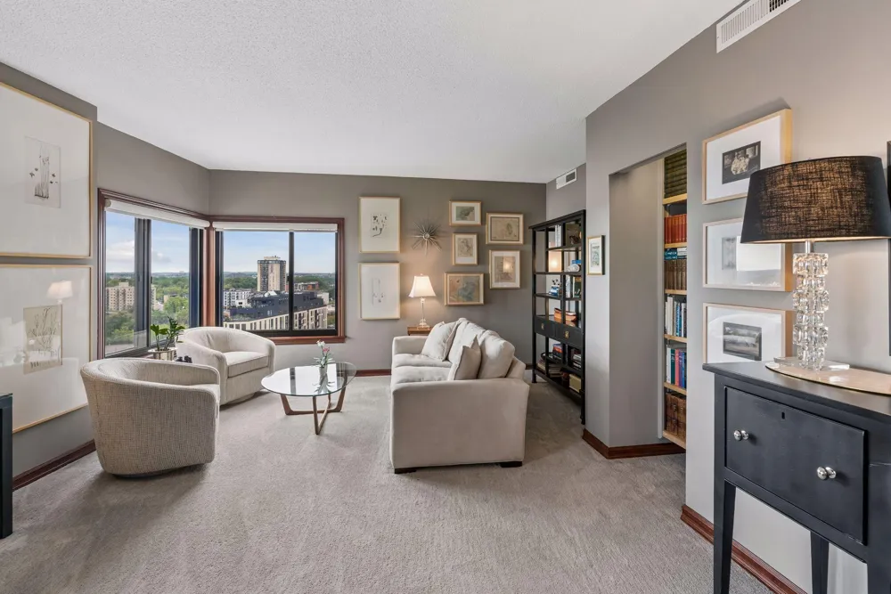 2950 Dean Parkway #1805 Minneapolis, MN 55416