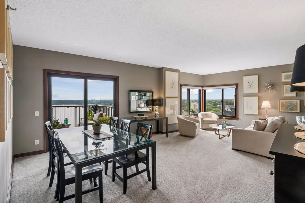 2950 Dean Parkway #1805 Minneapolis, MN 55416