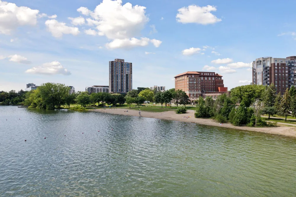 2950 Dean Parkway #1805 Minneapolis, MN 55416