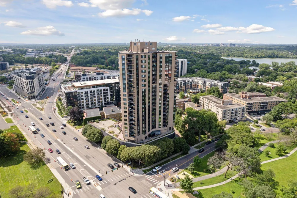 2950 Dean Parkway #1805 Minneapolis, MN 55416