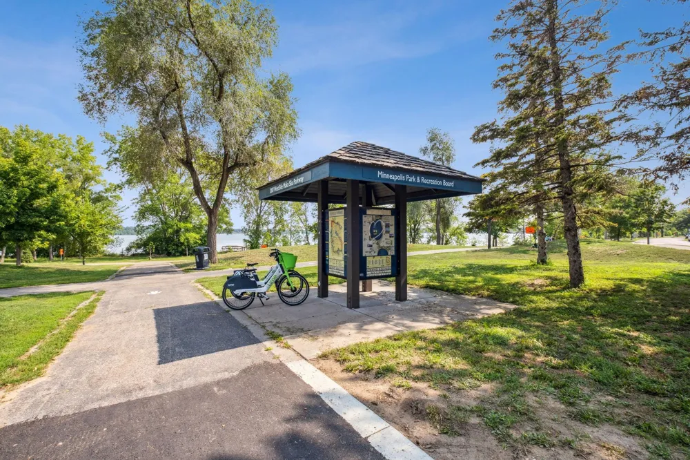 2950 Dean Parkway #1805 Minneapolis, MN 55416
