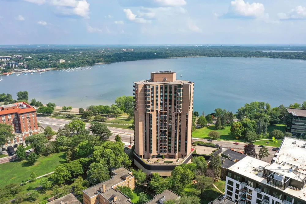 2950 Dean Parkway #1805 Minneapolis, MN 55416
