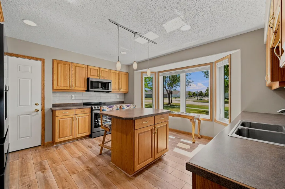 3595 Harrison Street S Fargo, ND 58104