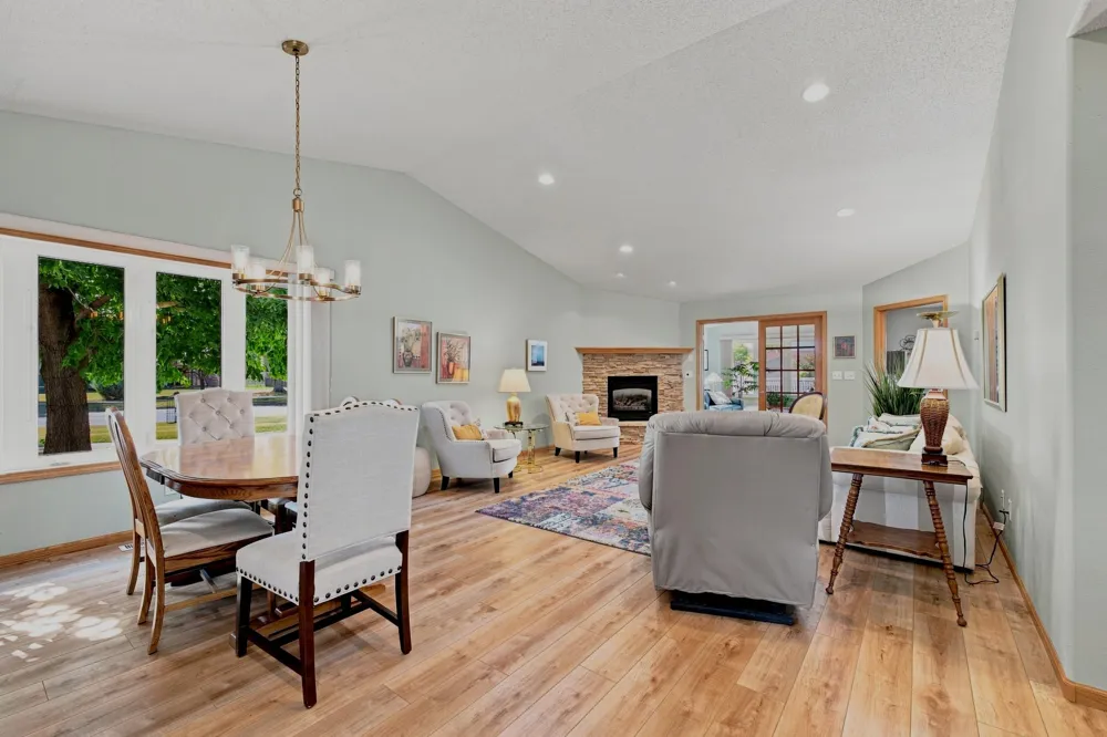 3595 Harrison Street S Fargo, ND 58104