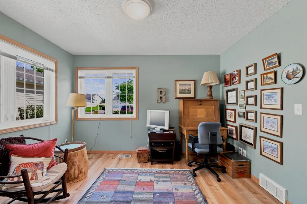 3595 Harrison Street S Fargo, ND 58104
