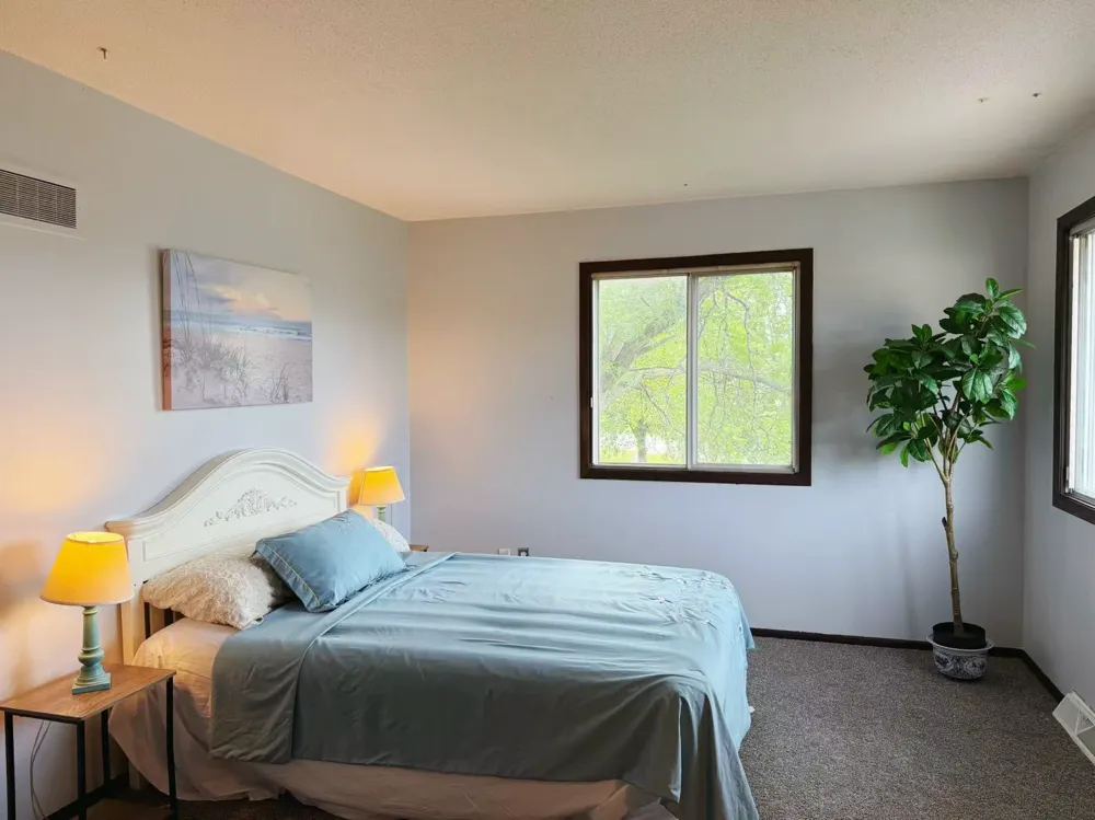 2342 Dorland Drive Maplewood, MN 55119