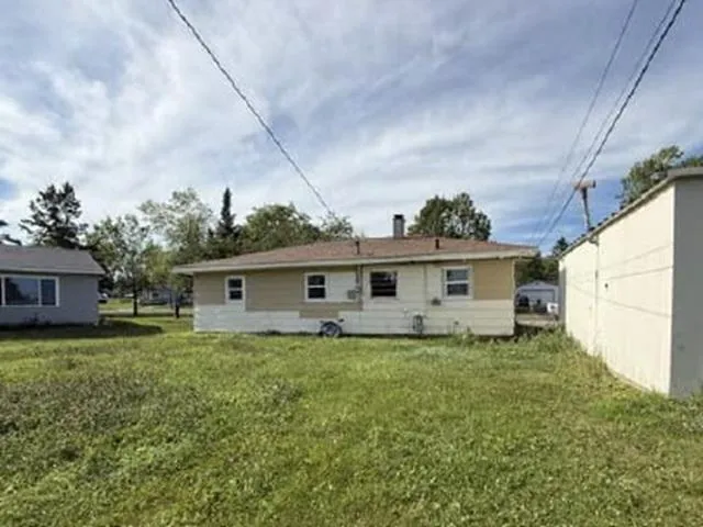 47 Edwards Drive Silver Bay, MN 55614