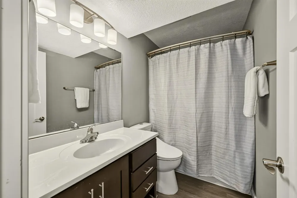 3908 Orchardview Lane NW Rochester, MN 55901