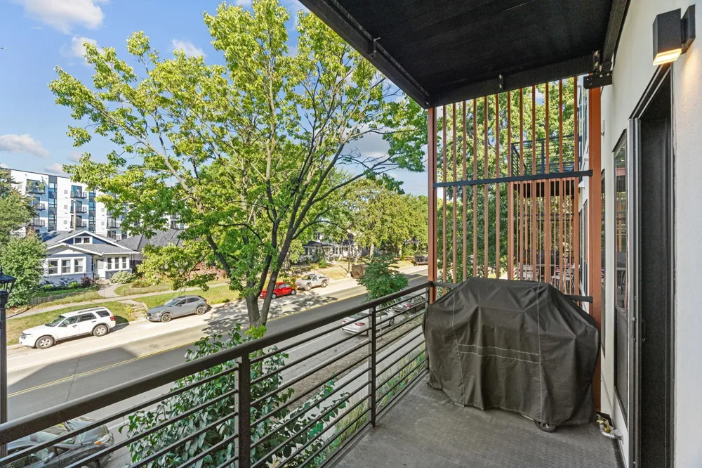 4745 Minnehaha Avenue #205 Minneapolis, MN 55406