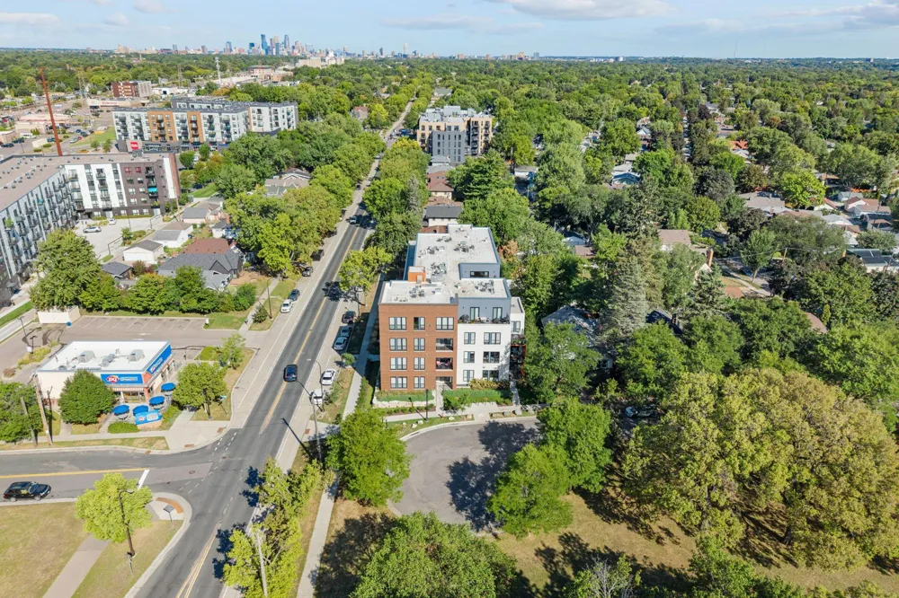 4745 Minnehaha Avenue #205 Minneapolis, MN 55406
