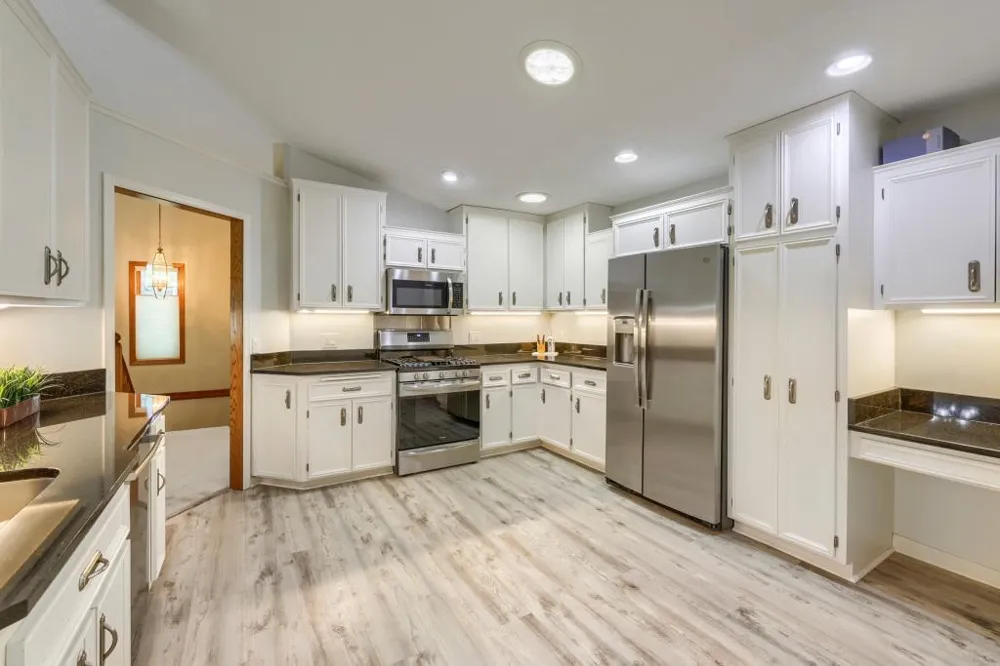 18100 Judicial Way Lakeville, MN 55044