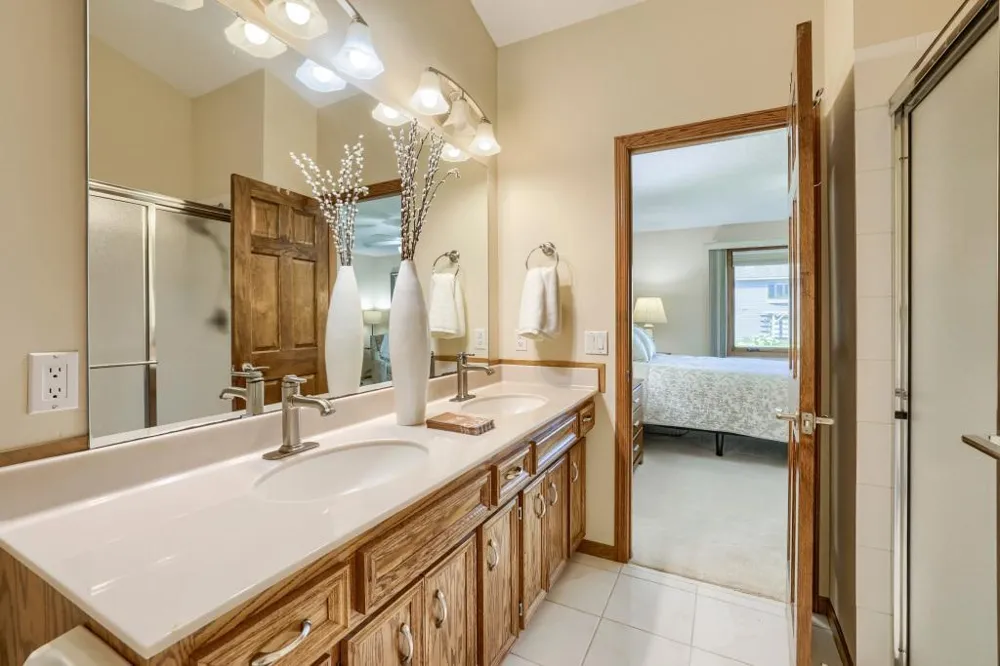 18100 Judicial Way Lakeville, MN 55044