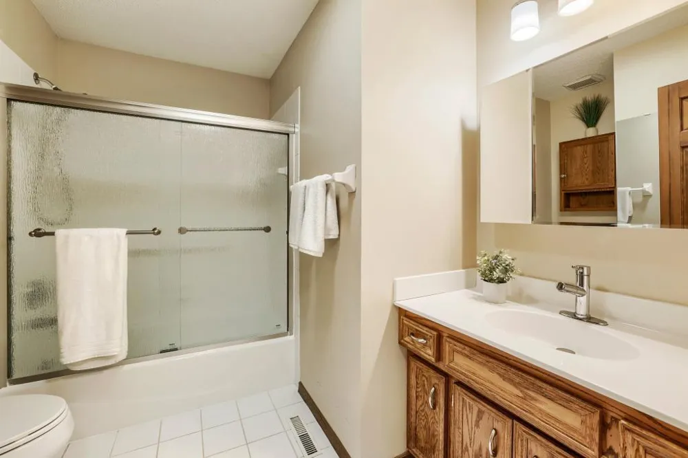 18100 Judicial Way Lakeville, MN 55044
