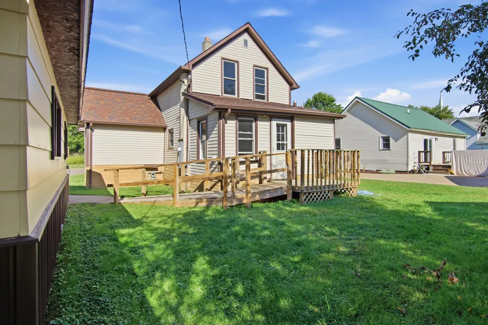 50476 S 2nd Street Eleva, WI 54738
