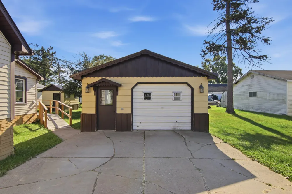 50476 S 2nd Street Eleva, WI 54738