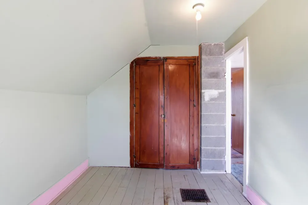 50476 S 2nd Street Eleva, WI 54738