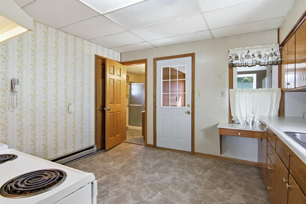 50476 S 2nd Street Eleva, WI 54738
