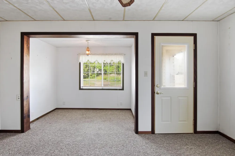 50476 S 2nd Street Eleva, WI 54738