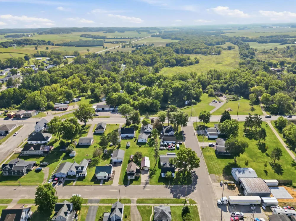 50476 S 2nd Street Eleva, WI 54738