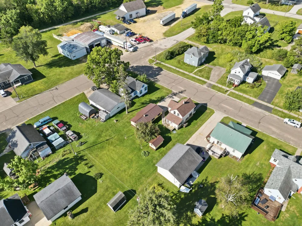 50476 S 2nd Street Eleva, WI 54738