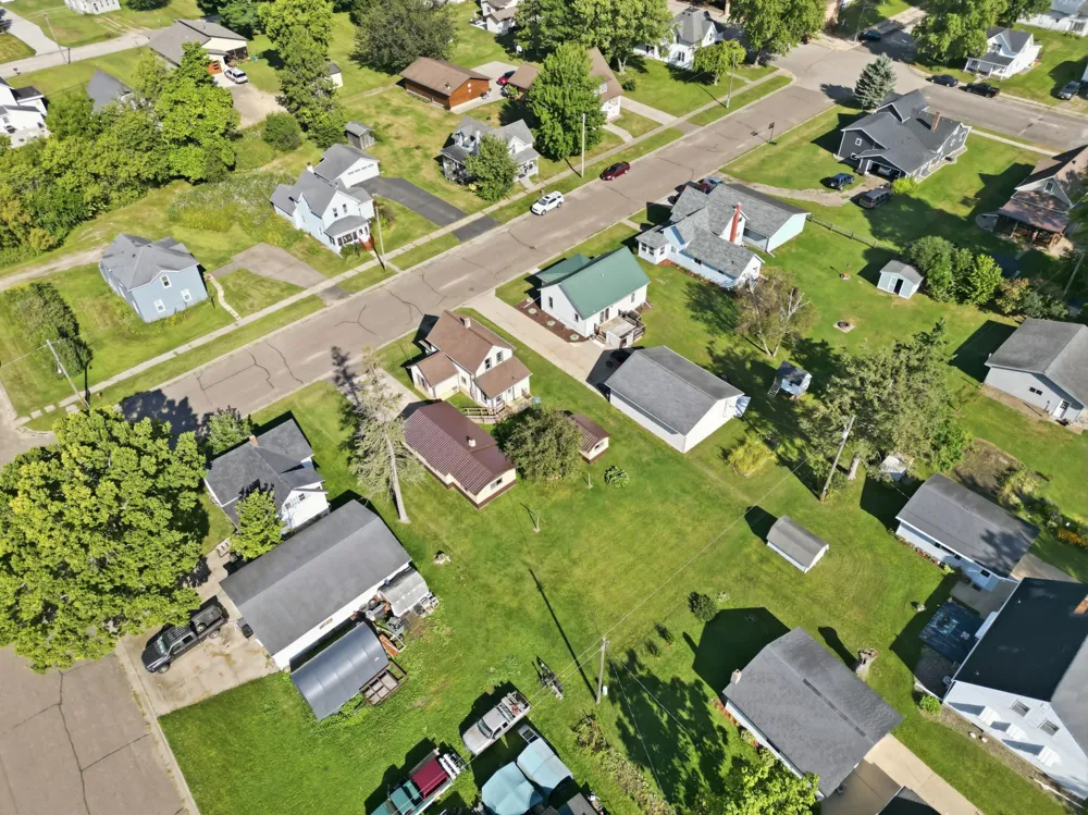 50476 S 2nd Street Eleva, WI 54738
