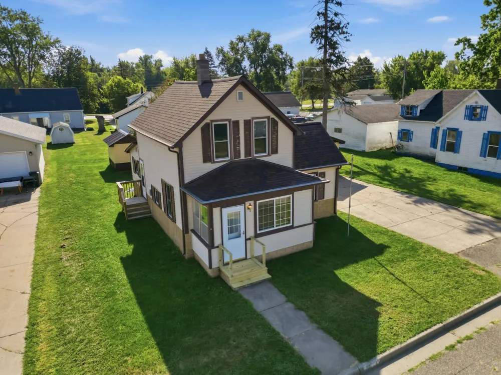 50476 S 2nd Street Eleva, WI 54738