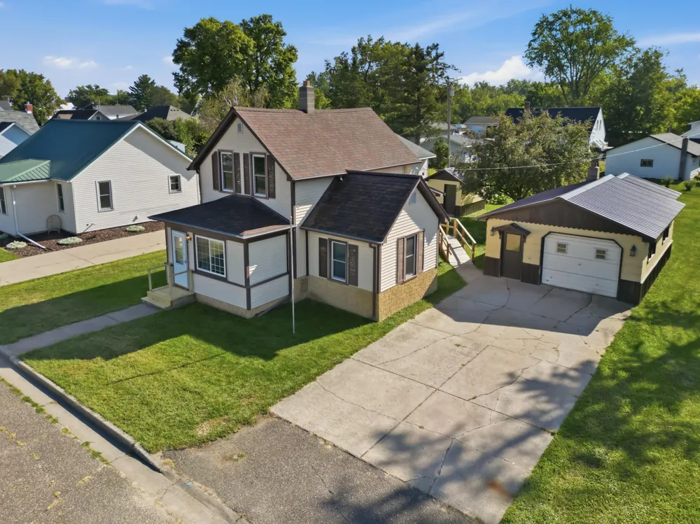 50476 S 2nd Street Eleva, WI 54738