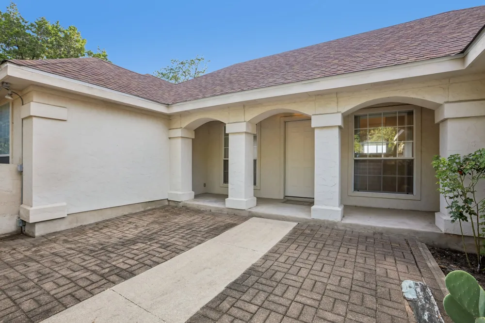 21513 Lakefront Drive Lago Vista, TX 78645