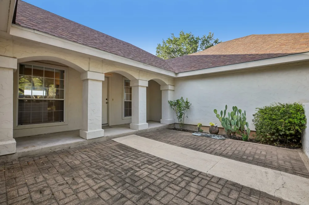 21513 Lakefront Drive Lago Vista, TX 78645
