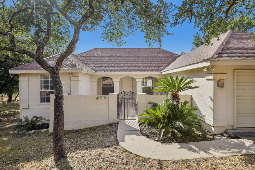21513 Lakefront Drive Lago Vista, TX 78645