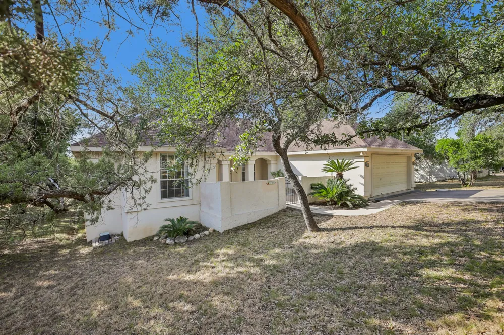 21513 Lakefront Drive Lago Vista, TX 78645