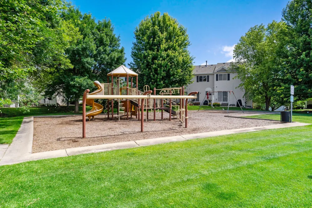 7772 Arboretum Village Circle Chanhassen, MN 55317