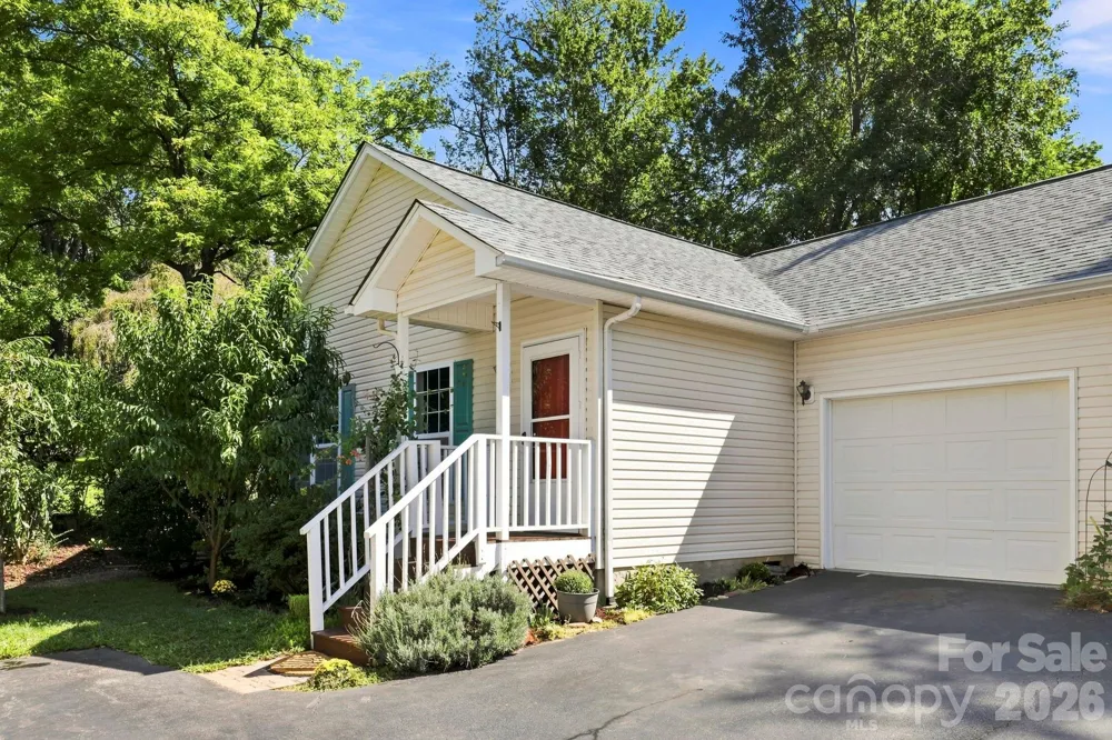 8A Bent Grass Court Black Mountain, NC 28711
