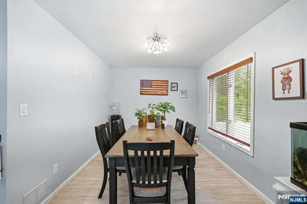 19 Northwestern Way Hopatcong, NJ 07843