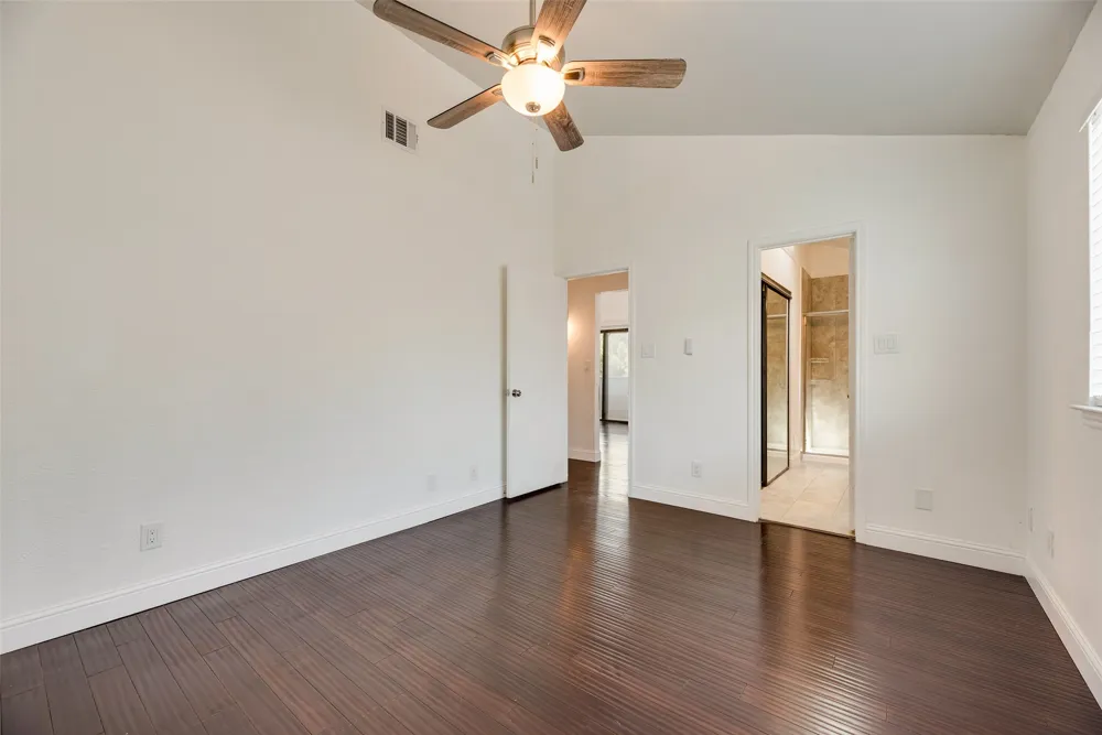 17490 Meandering Way #202 Dallas, TX 75252